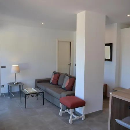 Moderno Con Terraza, Aire Acondicionado Y Aparcamiento Privado En - Es-323-8