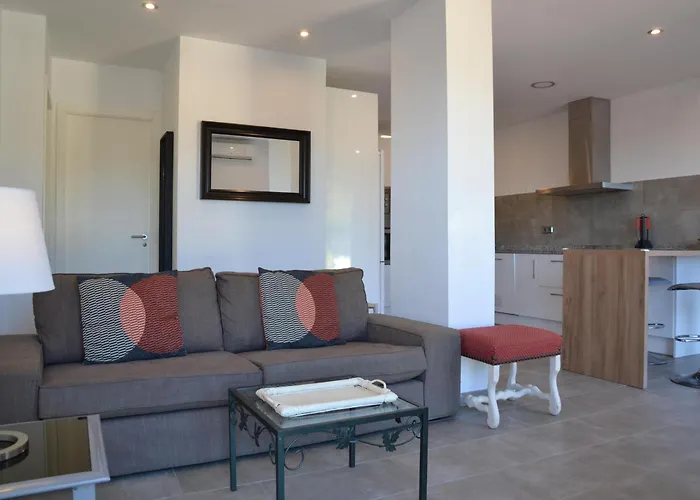 Moderno Con Terraza, Aire Acondicionado Y Aparcamiento Privado En - Es-323-8 * L'Estartit